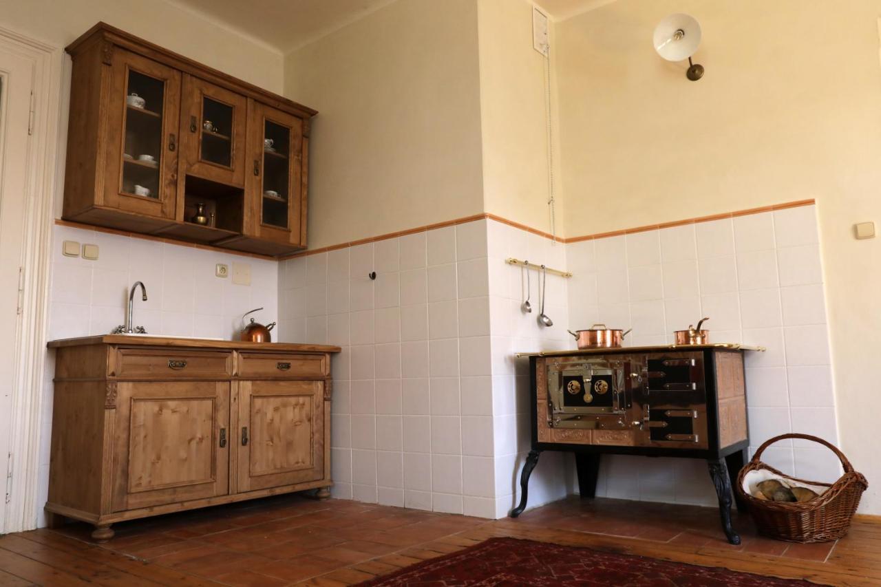 Historicke Apartmany Zelenohorska Posta Nepomuk 外观 照片